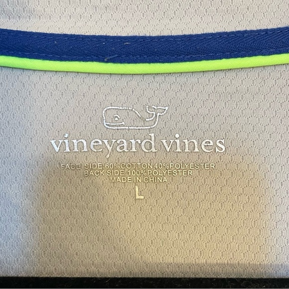 Vineyard Vines Quarter Zip Men’s Large - Picture 2 of 3